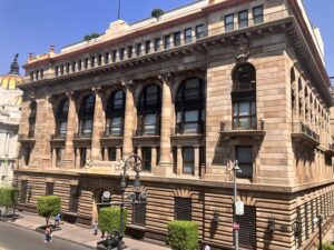 Banxico building in CDMX.