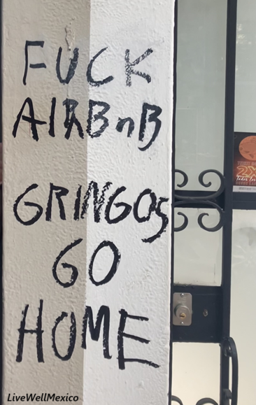 Anti-Airbnb grafitti in CDMX.